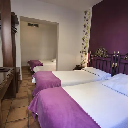 Otel Honest