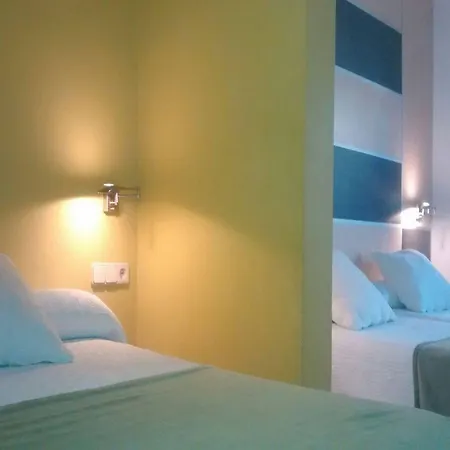 Honest Otel Granada