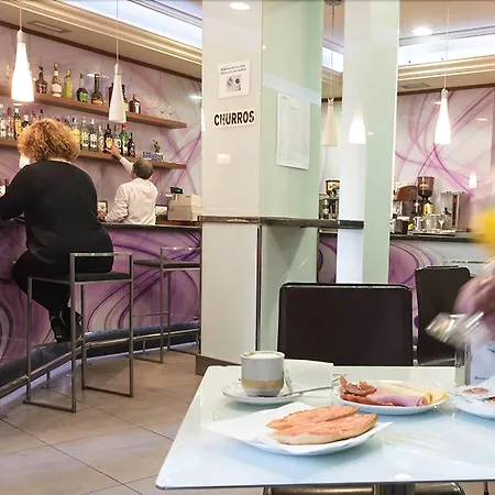 Honest 4* Granada