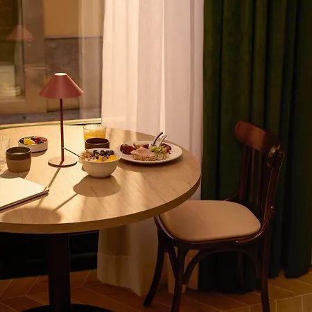 Honest Granada