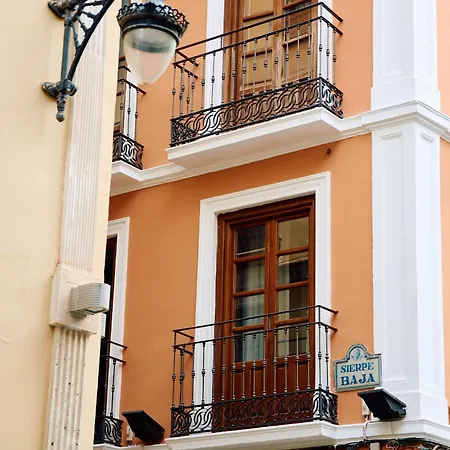 Otel Honest Granada