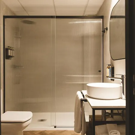 Honest 4* Granada