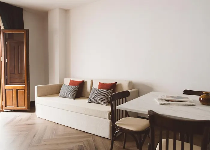 Hotel Honest 4*