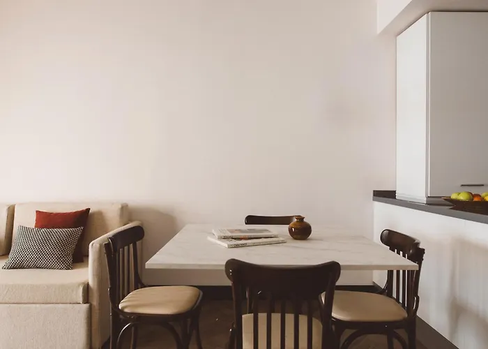 Honest Hotel 4*
