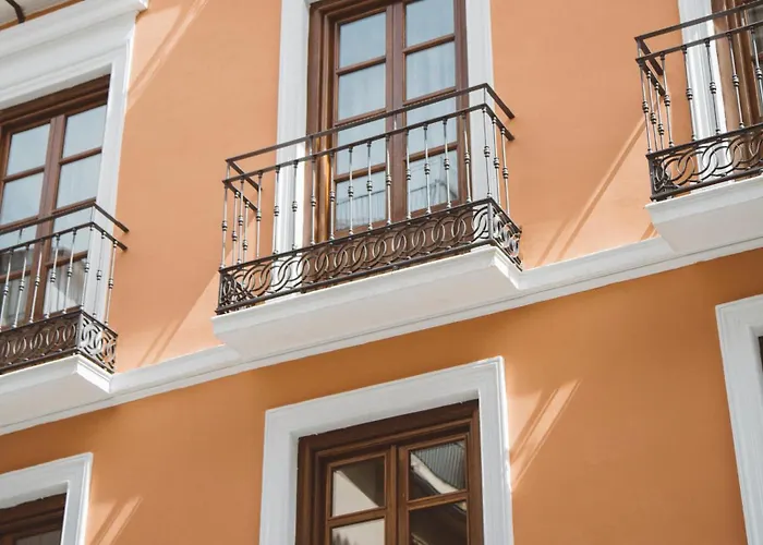 Honest 4* Granada