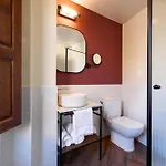 Honest Hotel