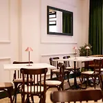 Hotel Honest