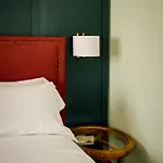 Honest 4*