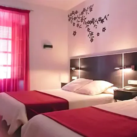 Nieves Hotel