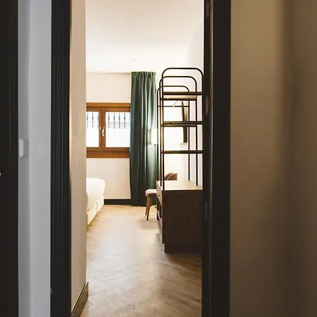 Honest Hotel 4*