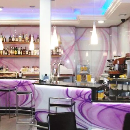 Nieves Hotel 3*