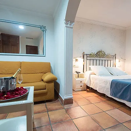 Nieves Hotel 3*