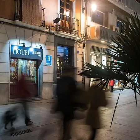 Nieves Hotel 3*