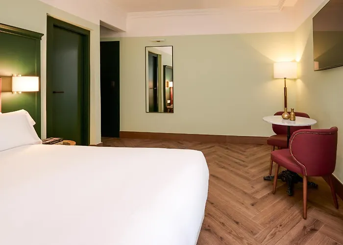 Hotel Honest